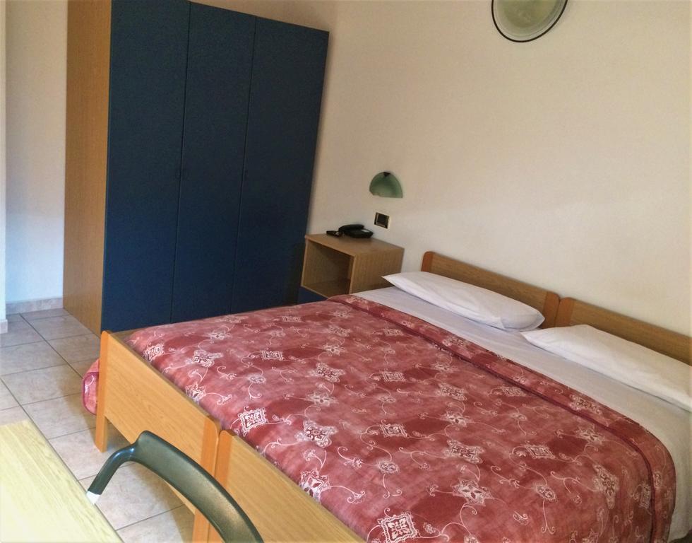 Hotel Serena Dimaro Luaran gambar